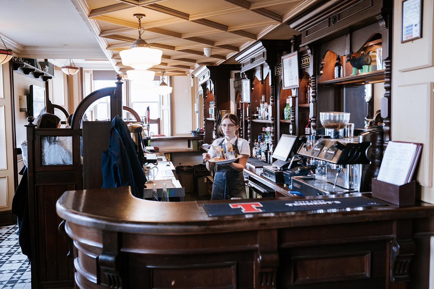 The Royal Hotel แคมป์เบลทาวน์ ภายนอก รูปภาพ